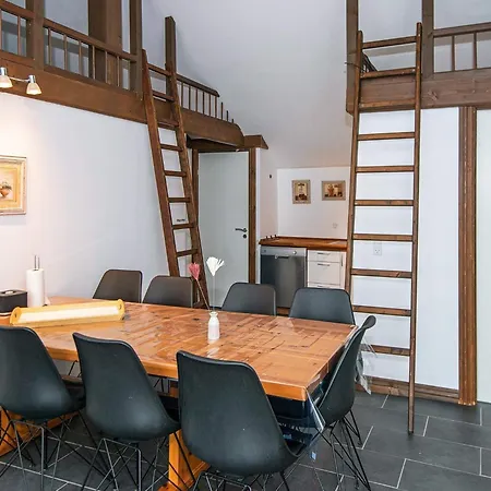 6 Person In * Ansager