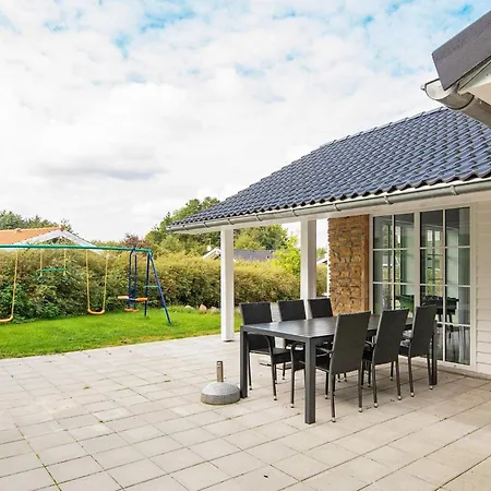 Nyaraló 6 Person In *